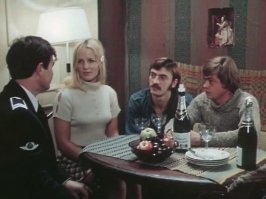 Для меня такой позабытой комедией оказался фильм Старший сын, непонимаю как, но он как то прошел мимо меня и за свои 36 лет посмотрел его впервые лишь год назад.