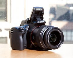 У меня фотоаппарат Sony Alpha 35 (SLT-A35K)-очень быстрый и качественный. Видеомагнитофон (модель не помню) иногда кассеты смотрю, ностальгирую :). Музцентр RX-99 , кассетник уже не пашет (пасики рассыпались) , использую как ресивер. Звук чумовой! И телефон Sony Ericsson k810i , до сих пор пользуюсь!