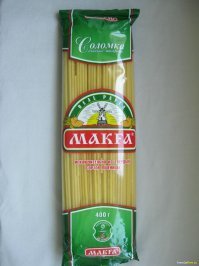 А кто устоял бы? Кошка соблазнилась вкусной пастой и из-за этого стала звездой!