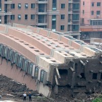 «Ирония судьбы» по-техасски: женщина-коп ошиблась квартирой и пристрелила её хозяина