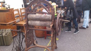 Конечно, у них же сразу современный сушильные машины появились...