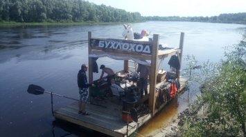 Ну не знаю, по мне так вот самая лучшая яхта!!!