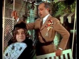 Мадам, я старый солдат и не знаю слов любви, но готов скрасить ваше богатое одиночество!