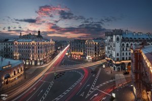 Так архитекторы те-же самые строили....