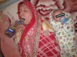 и что? бутылку ребенку дали? просто прикол который никому не навредил, кроме ранимого автора