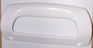 По виду как ручка от холодильника.  Сразу и не заметил.
Но в этом посте это не единственный баян. 
Одни и те же фотки только по разному потасованы.