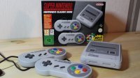 годный пост!

я как раз на днях подарил мелкому SNES mini classic. Сидим с ним, по вечерам играем.
Крякнул её, скачал игры от денди и сеги. Рекомендую, братцы!