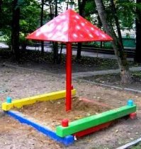 Грибы на улицах наших городов (ненастоящие)