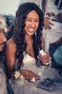 Свадьба в футуристическом стиле на фестивале Burning Man