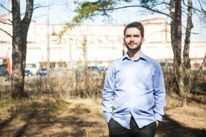 Фернандо Видерас Санчес.



...и ещё 9600 ссылок.