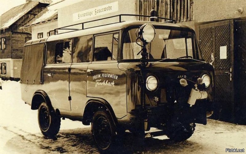 Jeep Forward Control производился с 1956 по 1965 года
УАЗ–452 – производится с 1965–го и по сей день