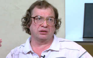 Надо было в Америке МММ открывать.