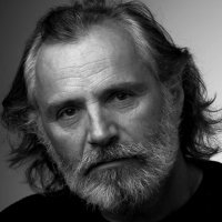 А мне Раде Шербеджия запомнился. Потом его ещё во многих неплохих фильмах видела.