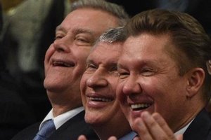 С тех пор эти выросшие детишки-лодыри уже состарились