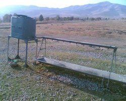 А чем отличается данный умывальник в пионер-лагере от таких же в армии или просто- в лагере?))) в то время. цветом походу))))