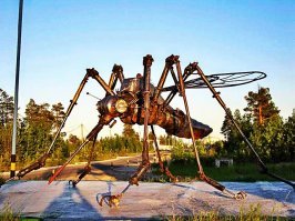 Воришка сдался полицейским из-за злых комаров