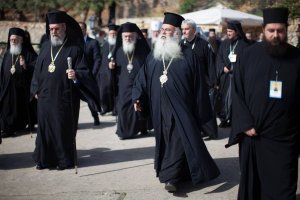 эх автор, больше половины сюда зашедших, зашли за сиськами. вот тебе универсальный рецепт: попы, Сиси Кепвелл, PC.