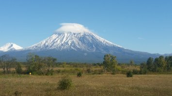 автор, ты другой ресурс рекламируешь или как? ну и накидал бы фоток оттуда.
добавлю своих тогда немножко... сделаны в разное время все и разные годы
(кроме извержения вулкана - все мои:) )