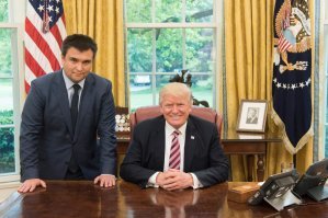 Картинки из серии "Ручные пиписькососы Трампа"

найди 10 отличий
