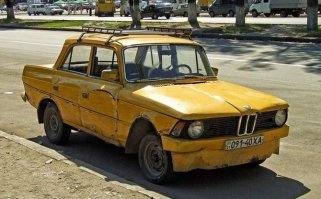 Просто взял БМВ 3 и переделал в Москвич-2140