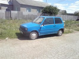 Мощная струя из брандспойта охладила пыл студентки, пытавшейся выброситься из окна