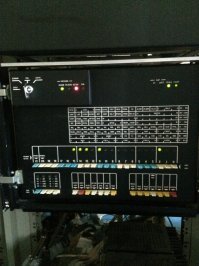 Если докапываться до слов то то что у вас на картинке это микропроцессор!!!
А процессор, например СМ-2420(являющийся основой ЭВМ СМ-4) выглядит вот так.
Так что когда старые бабульки называют ящик под столом процессором, они и не представляют на сколько правы с формальной точки зрения, несмотря на то что молодёжи это режит слух.
