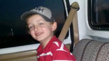 Разумеется! А если нет у тебя ствола -то ты хоть пьяный, хоть укуренный, хоть с температурой под 40 (не соображал что делаешь) то и нечего тебе будет на кого либо направлять!

Более того полицейские зная, что у тебя нет ствола и убивать тебя просто так (как убили ребенка на фото ниже) не станут -