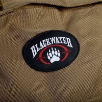 Шевро н - нарукавный (обычно) графический знак (изображение), 
является знаком различия той или иной профессиональной и тому подобной корпорации на форменной (корпоративной) одежде для обозначения самых разнообразных корпоративных признаков и различий.  

КАКИЕ ШЕВРОНЫ БЫЛИ НА НИМФАХ?

Такие: