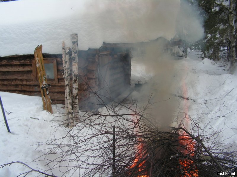 В избушке зимой