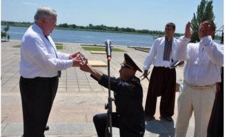 Первые грузовики проехали по Крымскому мосту