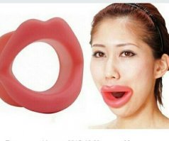 Это она тренажёр рекламирует