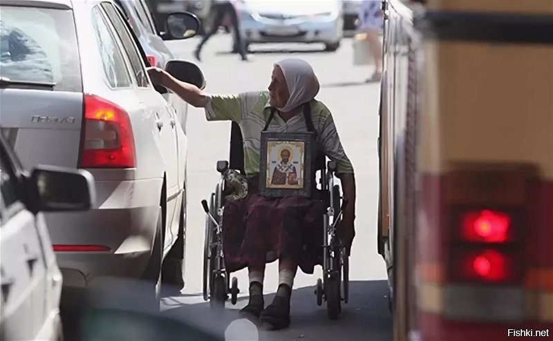 Поход в тату-салон обернулся трагедией для юной красавицы