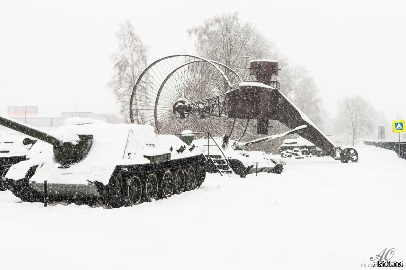 В музее танка Т-34 на Дмитровке есть копия экспериментального танка 1-й Мировой войны пропавший на полигоне в лесах под Дмитровом.