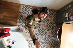 Странное совпадение, но это пол у меня на даче. И Гребенщикова у меня в гостях точно не было.