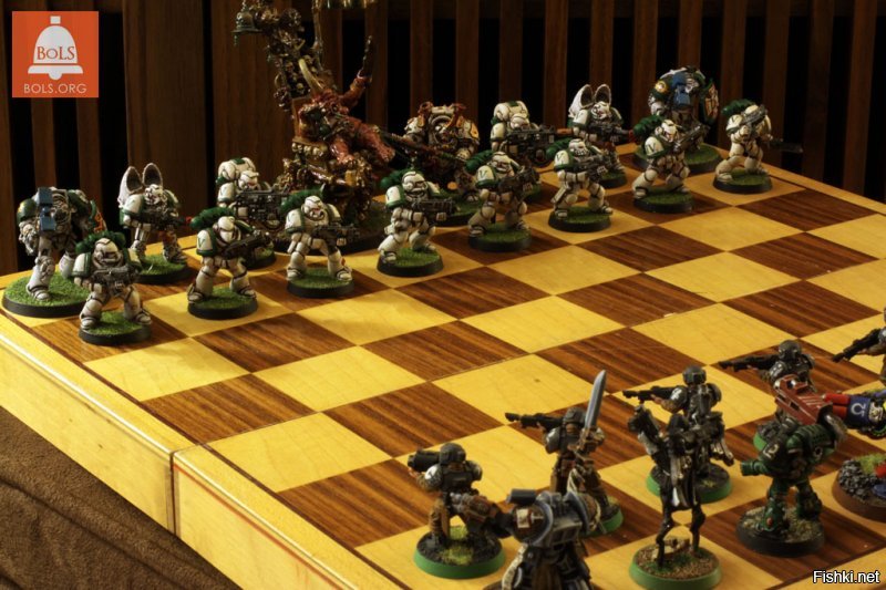 Художник превращает шахматные фигуры в крутых персонажей, и они за один ход поставят мат кому угодно