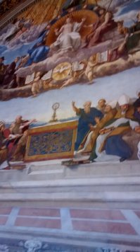 в капелле запрещено снимать, но я не удержался. не хочу обижать маэстро, но он не микеланджело