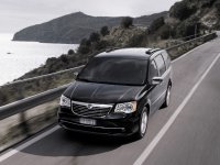 Собираюсь такую купить. Lancia Voyager 2014 дизеь.
Есть у кого опыт по этой бибике?