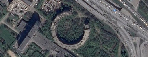 Еще один охрененный недострой с 80-х и тоже больница, только на Каширском шоссе.