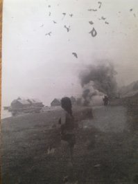 Послушал. Что то в этом духе. На фото , можно сказать, та самая баржа. Ну а на самом деле это плот на камерах был.