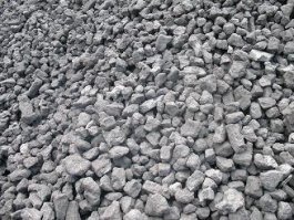 На трех фото разный цвет. Это и называется "спорный вопрос". Я же не написал, что кокс белый.