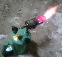 Выходишь вот с этим