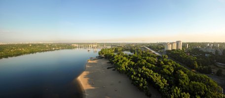 на первой фотке - РОДНОЕ ЗАПОРОЖЬЕ, но зачем ее запостили зеркально и сжали по горизонтали???? вот фото Запорожья здорового человека, а не курильщика  ...и еще несколько фото родного города