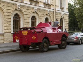 Прикалываются ребята, а ктото ценит безопасность.