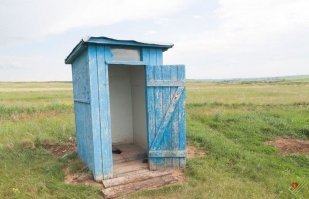 Сухопутный "гальюн" - наше время, найди отличия.
