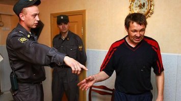 Синяки под присмотром: