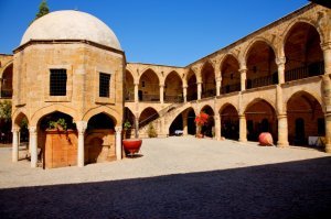 Караван-сарай - это примерно вот так...