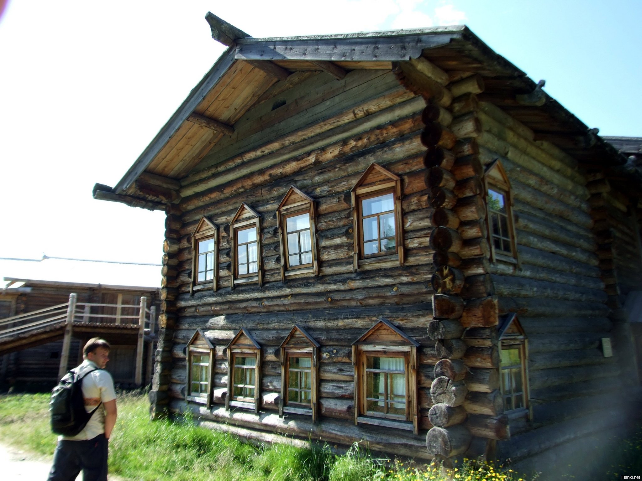 Архангельская область гражданская. Поморский дом Архангельск. Избы поморов Архангельской области. Изба поморов Архангельск. Поморская деревня Архангельской области.