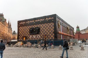 Полный чемодан "быстрой" лапши украли в столичном кафе