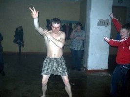 оуееее, тусил, тусил в таких по-полной в 90х, эх, сколько же мы каблуков стерли отплясывая под Продиджи! =)))