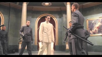 этот клирик сам кого хошь отстранит